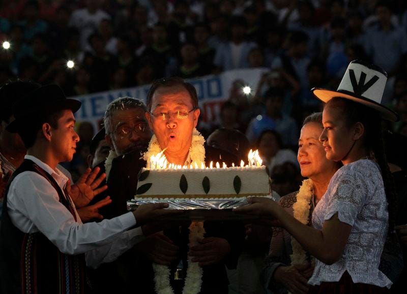 bolivian-president-gives-un-chief-coca-birthday-cake.jpg