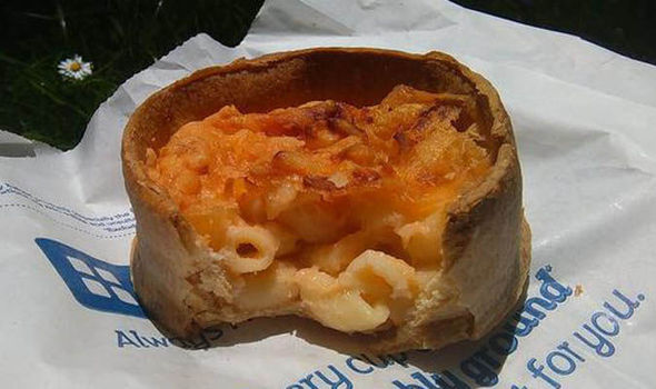 Gregg-s-macaroni-cheese-pie-586729.jpg