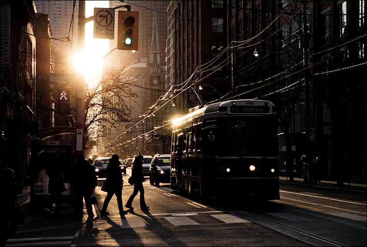 king-east_sunset_streetcar_silhouette_01.jpg