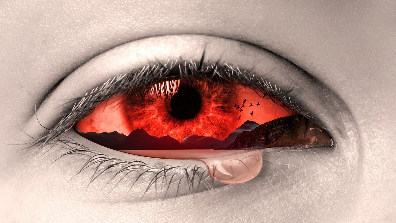 red+eye+pain.jpg