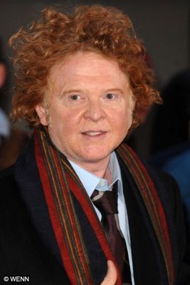 mick+hucknall.jpg