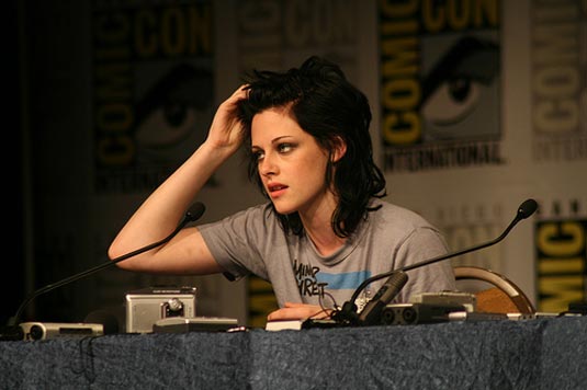 kristen_stewart_comiccon09.jpg