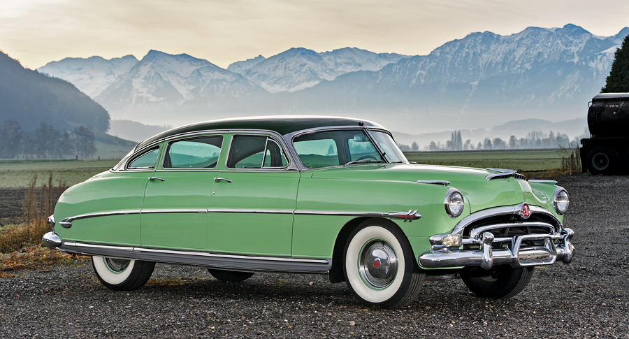 1953-hudson-hornet-sedan-front-02.jpg