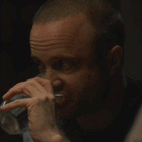 9VnH3.gif