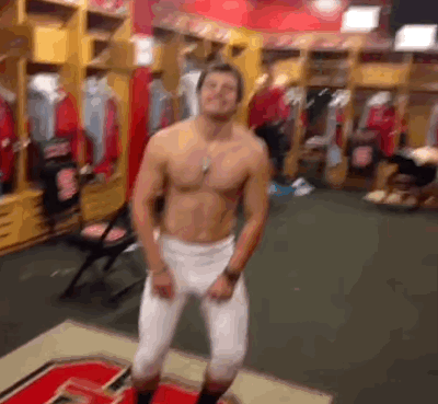 8zmA.gif