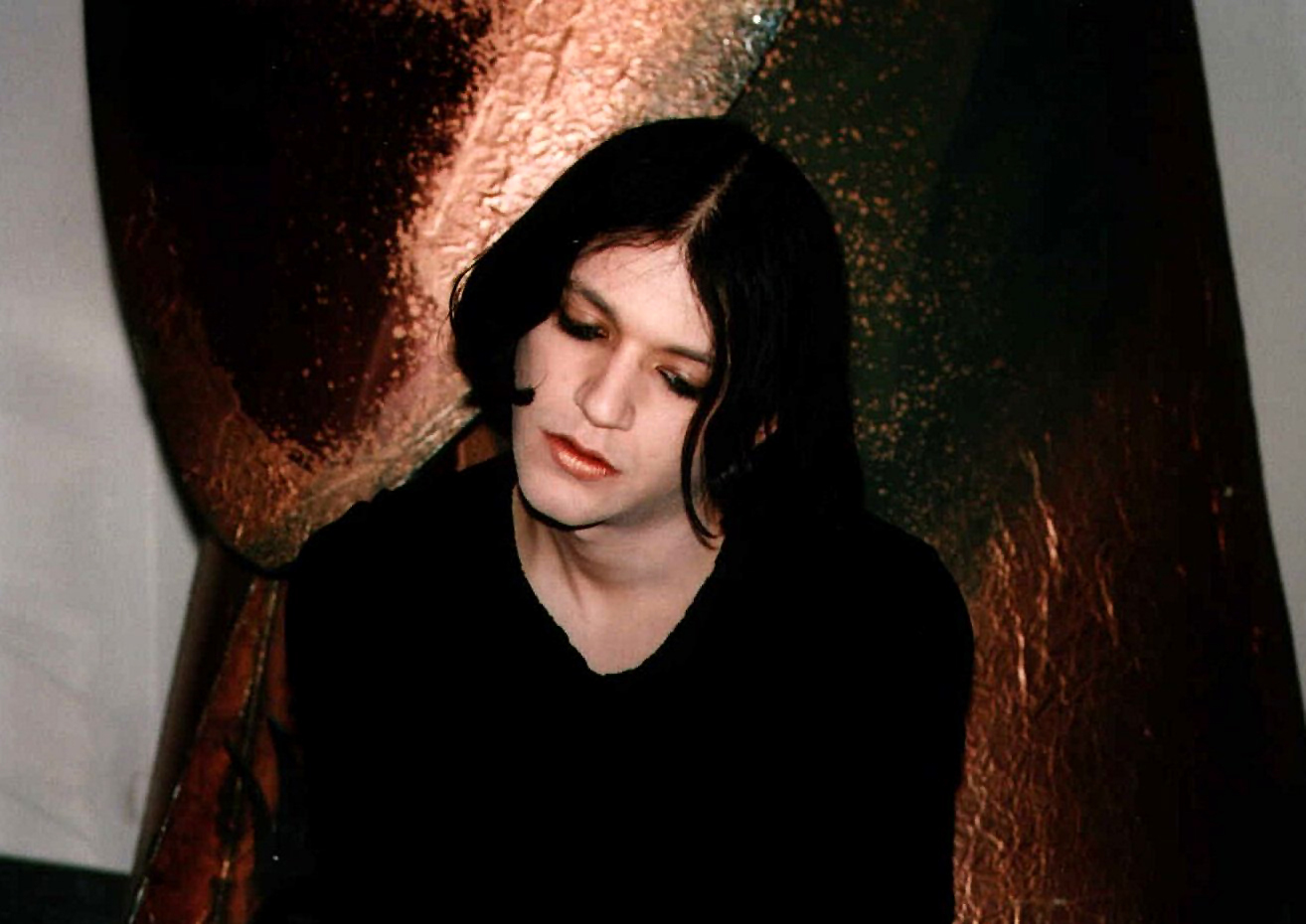 Brian-brian-molko-19478678-1314-930.jpg