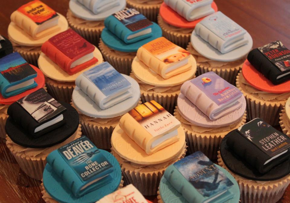 book-cupcakes.jpg