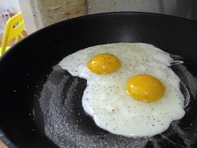 eggs+in+pan.jpg