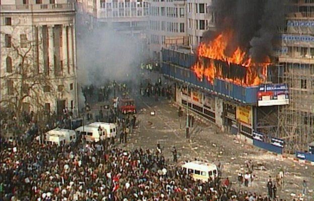 _79821108_polltaxriot_fire_bbc.jpg