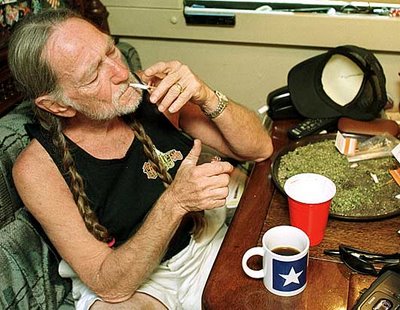 willie-nelson-on-bus.jpg