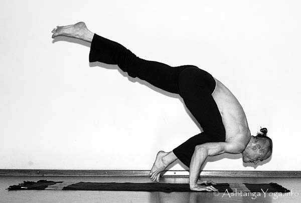 12-Eka-Pada-Bakasana-A.jpg