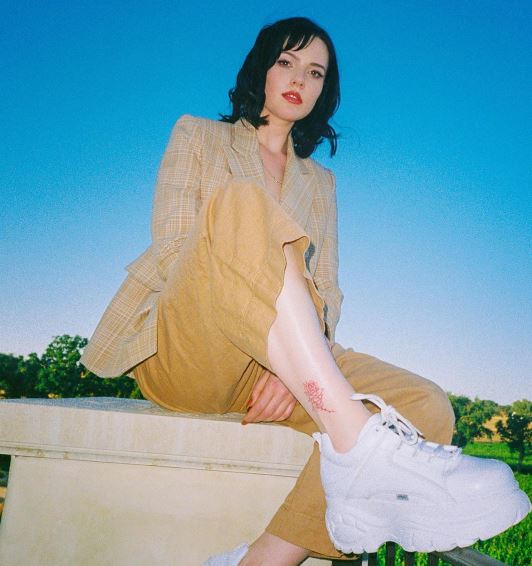 Cait-Fairbanks-Net-Worth-Salary-Income.jpg