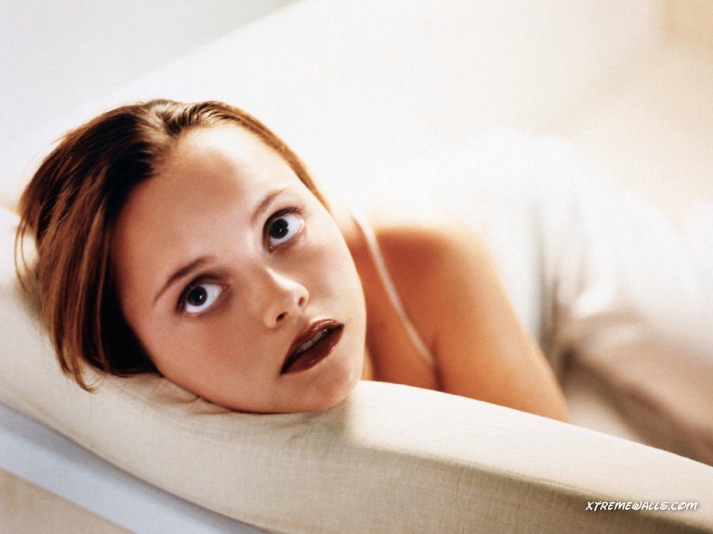 Christina-christina-ricci-2513945-1024-768.jpg