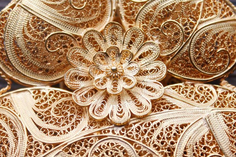 Portuguese_filigree_intricate_work.jpg