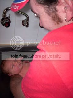 FirstBathDad3.jpg