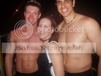 hensnight037.jpg
