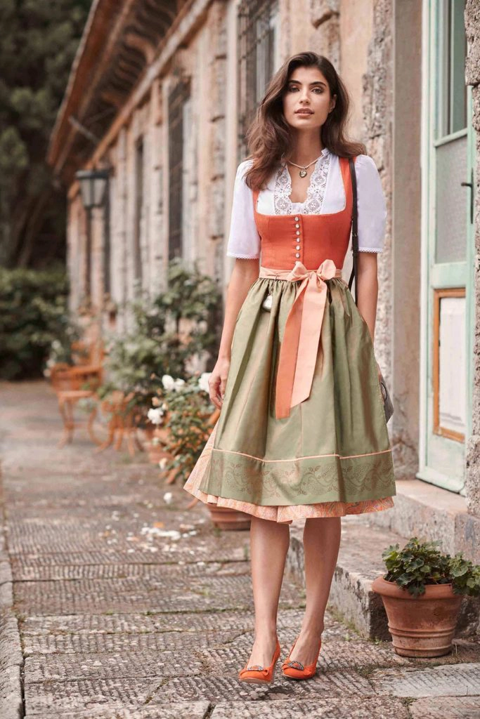 2020-140-Traum-in-Orange-683x1024.jpg