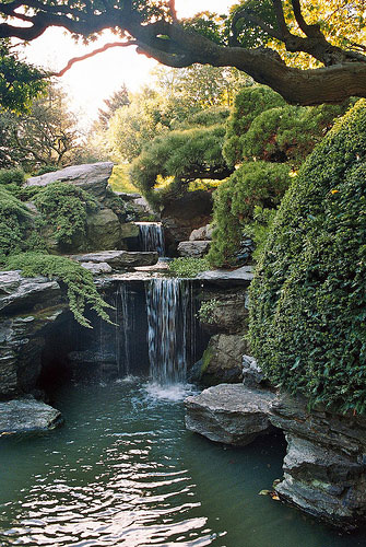 nyc-waterfalls-brooklyn-bot.jpg