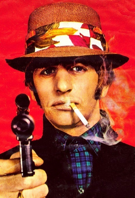 Ringo-Starr-the-beatles-7190257-464-681.jpg