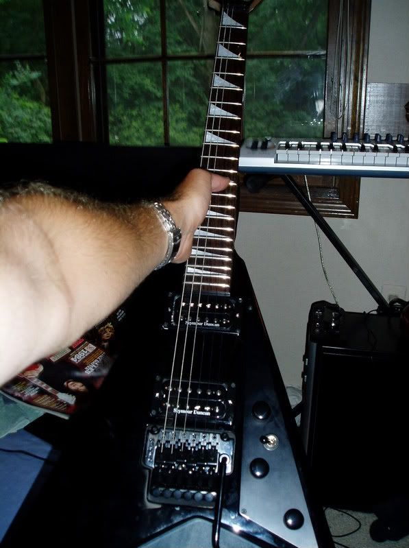 guitarbody.jpg