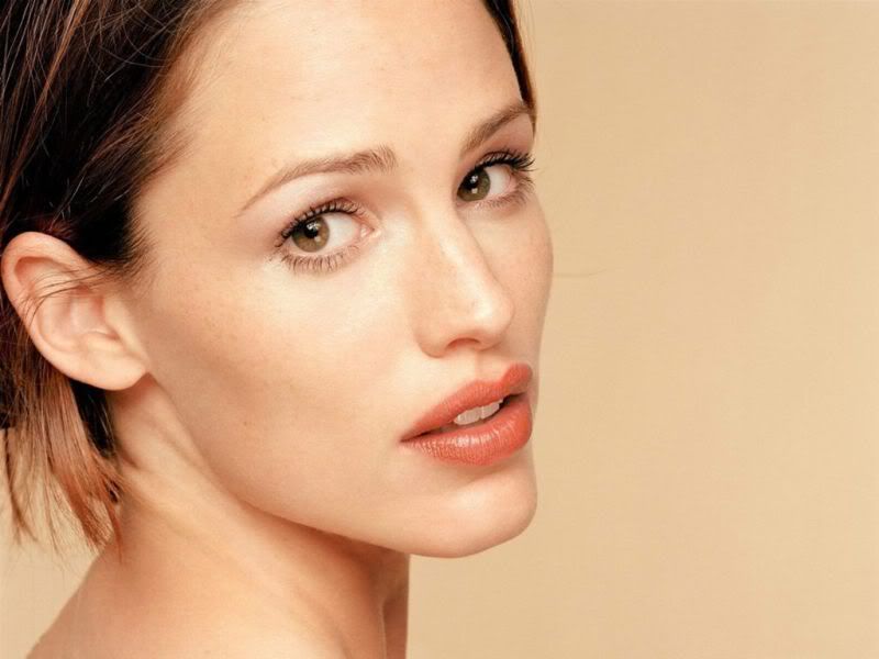 Jennifer_Garner_Beauty.jpg