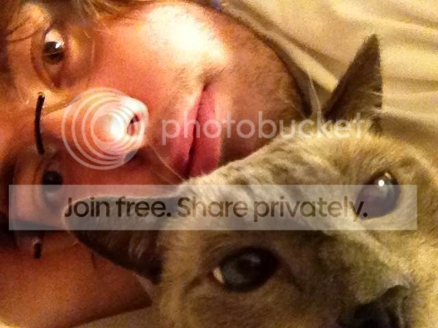 kitty2_zps01fd4542.jpg