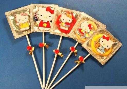 hello-kitty-condoms.jpg