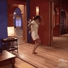 cumbia-jimena-elizondo.gif
