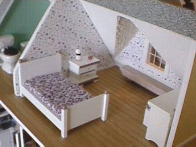 yellowcottage014.jpg