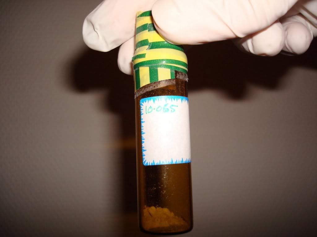 crystalvial2po9xt3.jpg