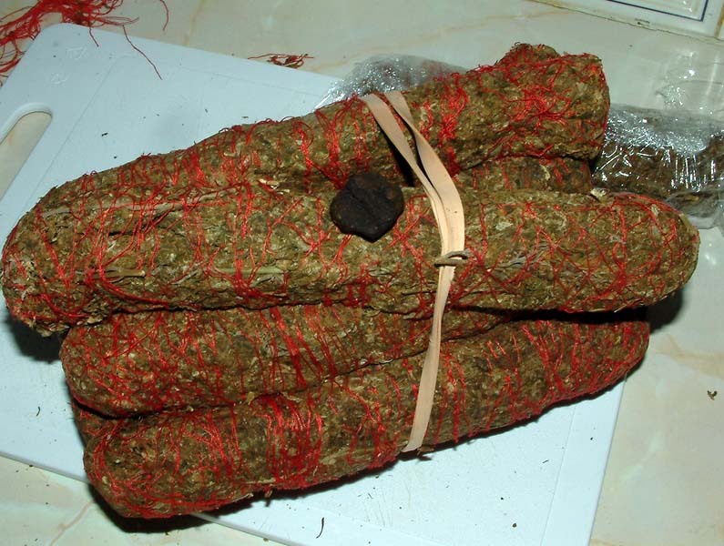 thai_sticks_jah_jah_weed_and_manali.jpg