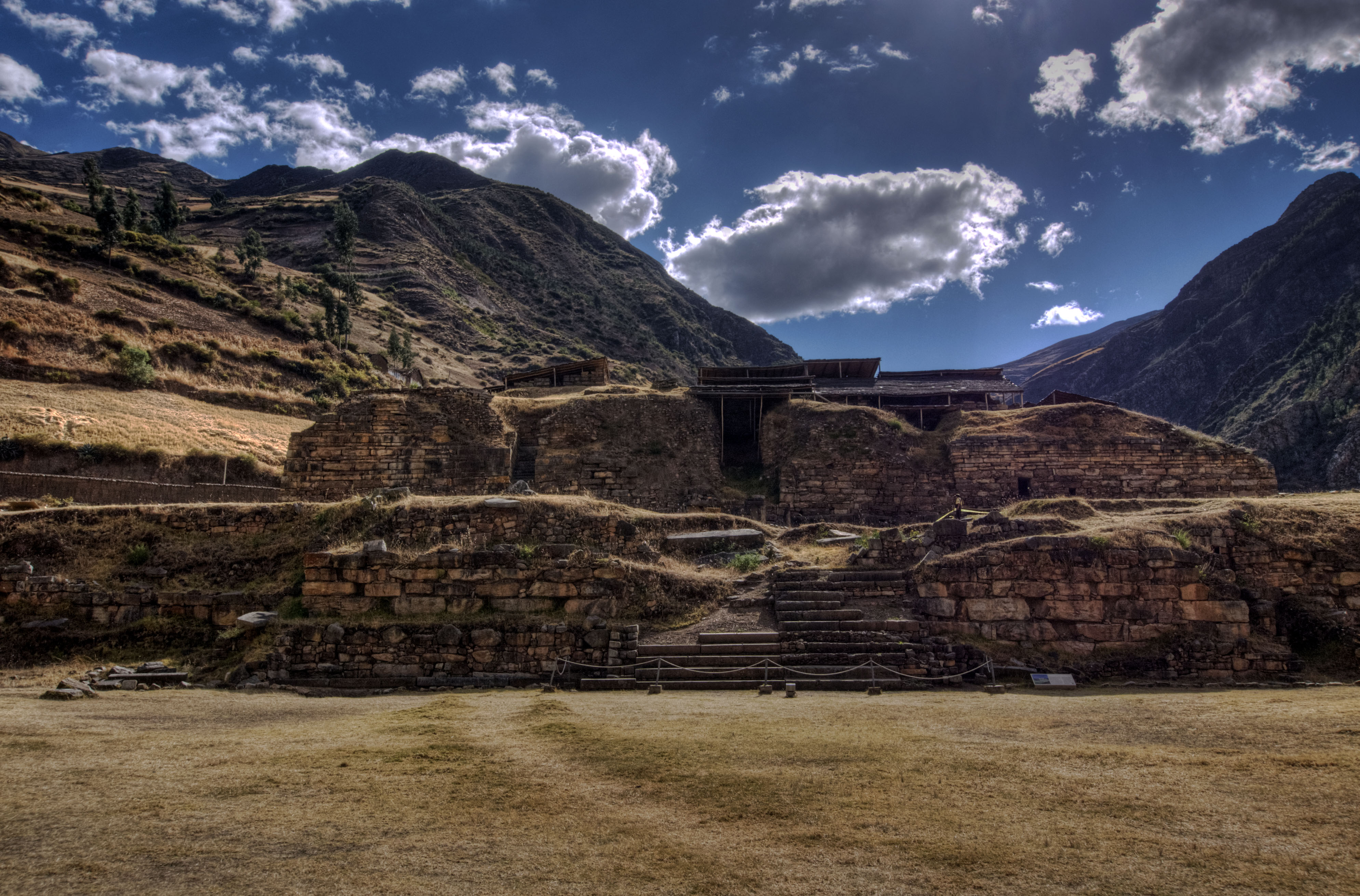 chavin-de-huantar-temple.jpg