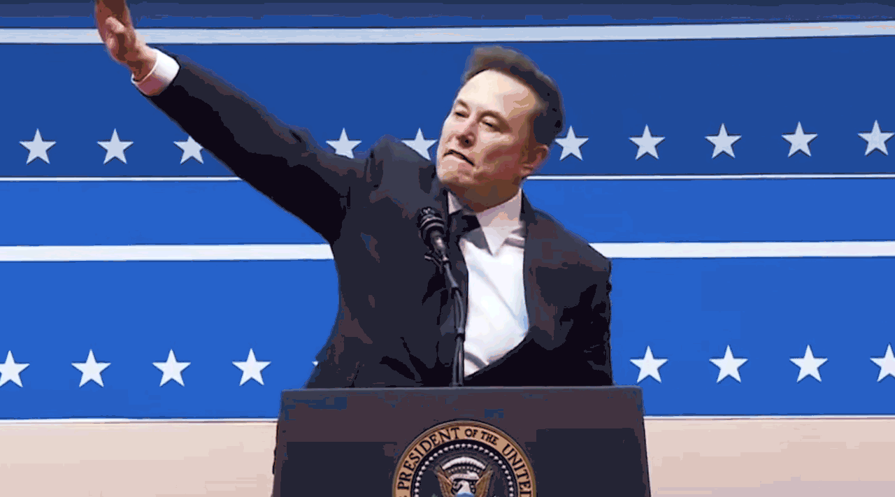 AJYZL6-F7-WZGQ7-JTWU5-R72-NMXIM.gif