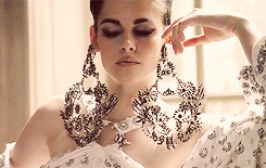 tumblr_m54p8rOybh1qd3ve2o1_r1_250.gif