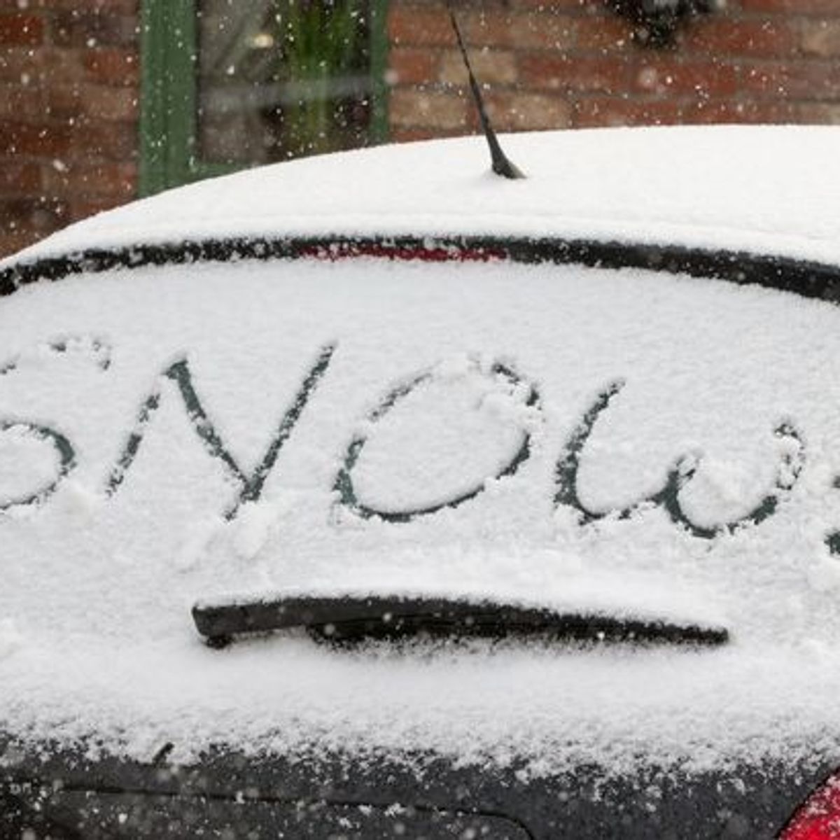 2_UK-Weather-snow.jpg