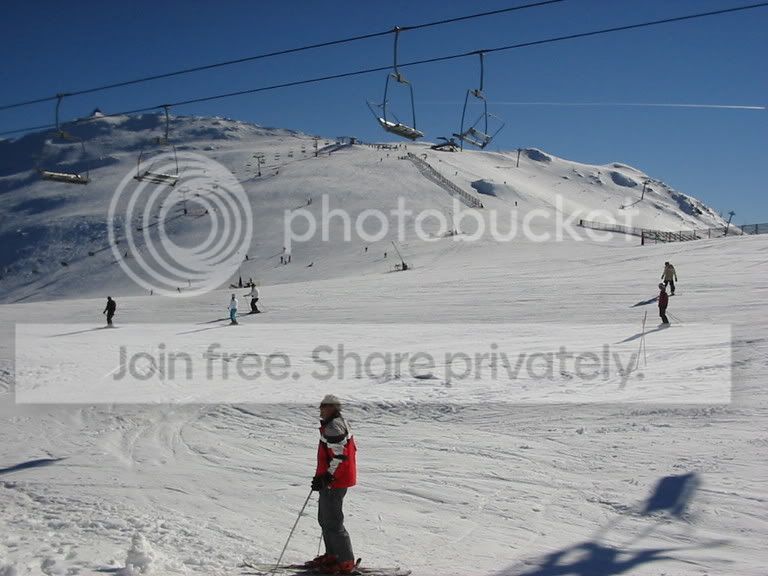 Skiing25-06-05015.jpg