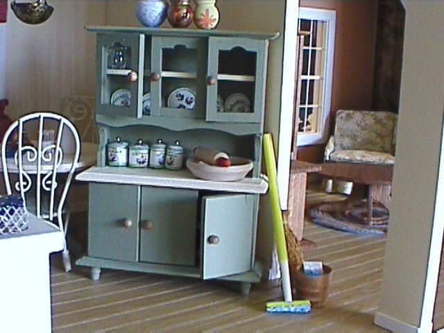 yellowcottage008.jpg