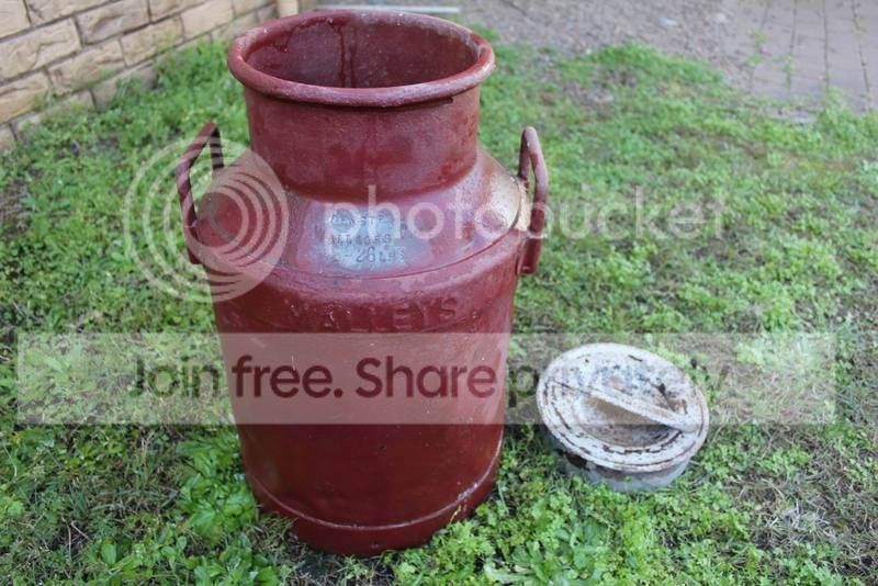 urn_zps9247fb8e.jpg