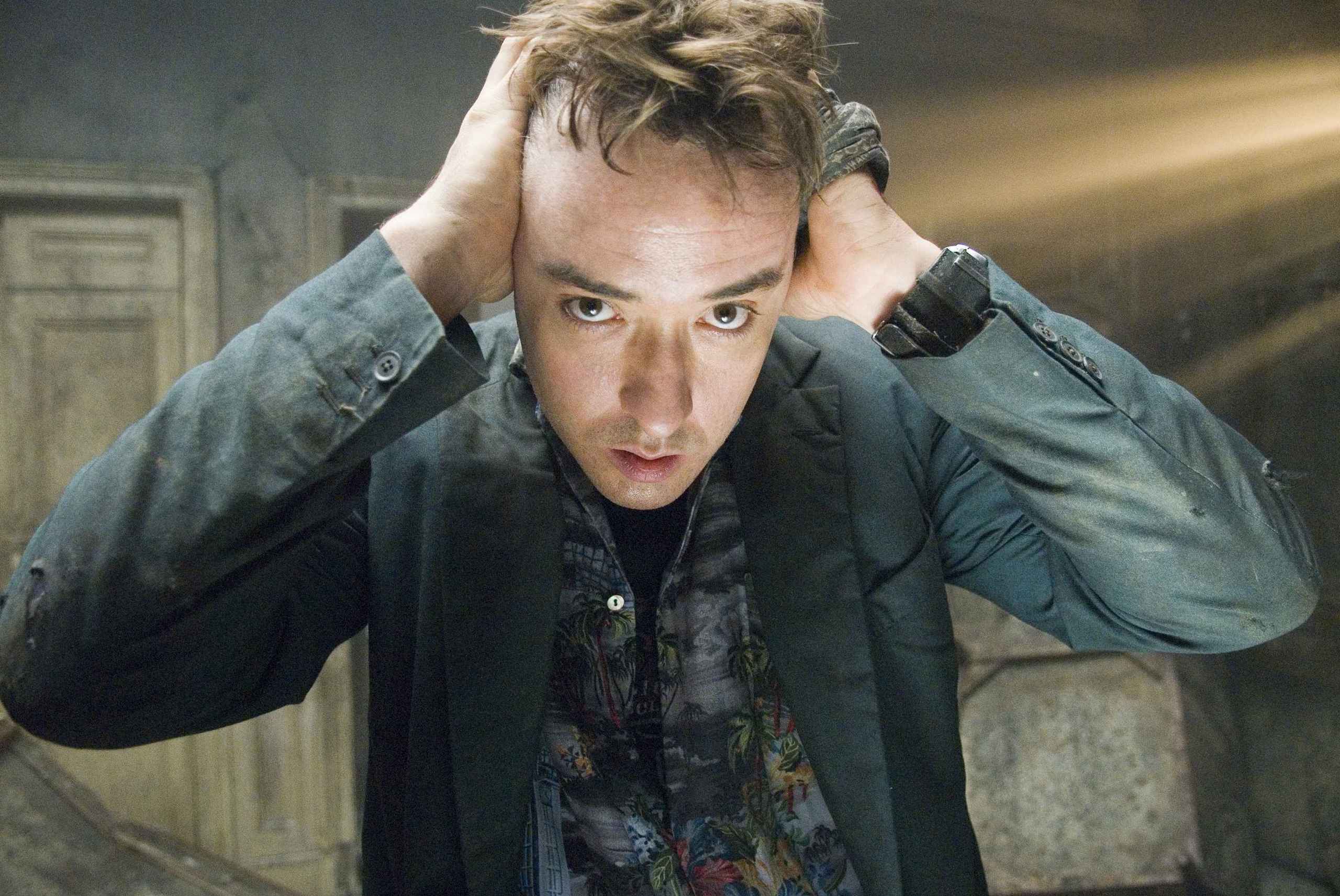 1408-john-cusack-8609353-2560-1713.jpg