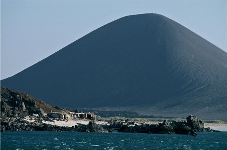 Volcano_in_Southern_Eritrea.jpeg