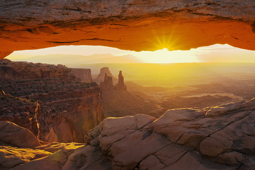 Mesa_Arch_Craig_Wolf-710741.jpg