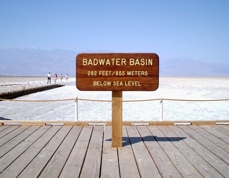 Badwater_elevation_sign.jpg
