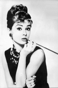 13622404291347887660audrey-hepburn-quotes-md.png