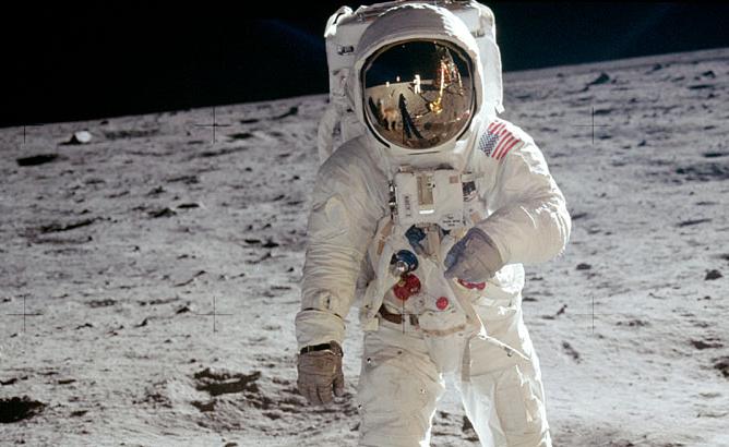 space_llama_by_jspete-d2ybbh4.jpg