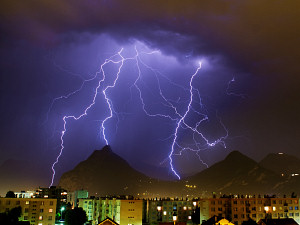 20070524_220337_LightningGrenoble_.jpg