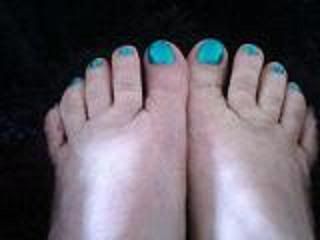 bluetoes2.jpg