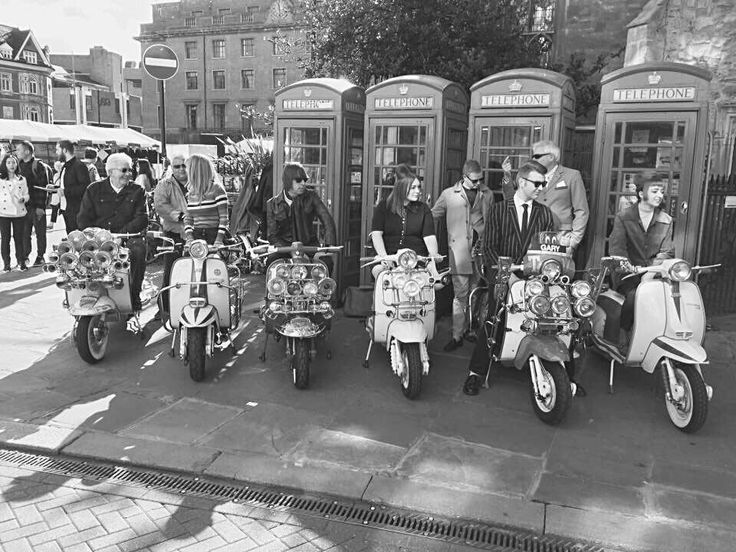 6e0070eef8cacdad1a6561b999ffaeef--mod-mod-vespa.jpg