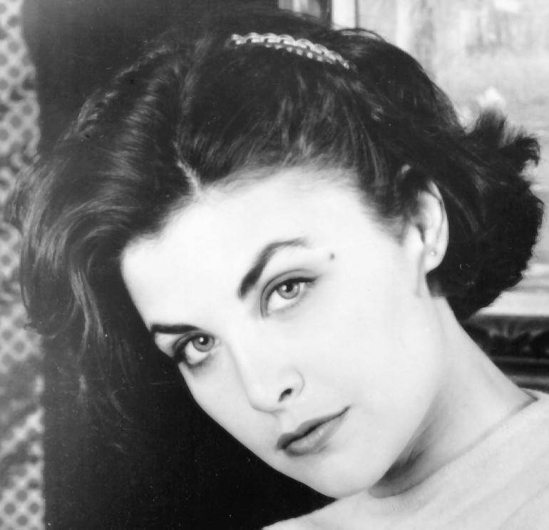 770full-sherilyn-fenn.jpg