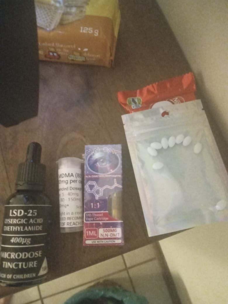 dSiaaKK.jpeg