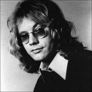 warrenzevonp3.jpg